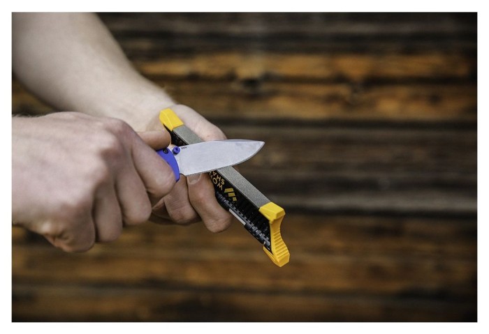 Комплект механічних точилок Work Sharp POCKET KNIFE SHARPENER 12 PACK & 1 DISPLAYS WSGPS-12