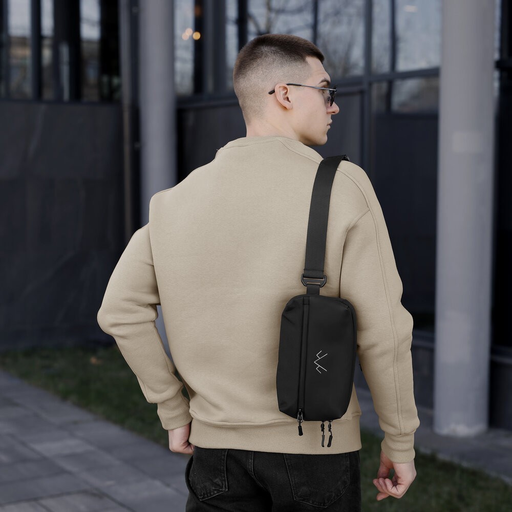 Чоловіча чорна сумка з кишенями на замку Pobedov Practical