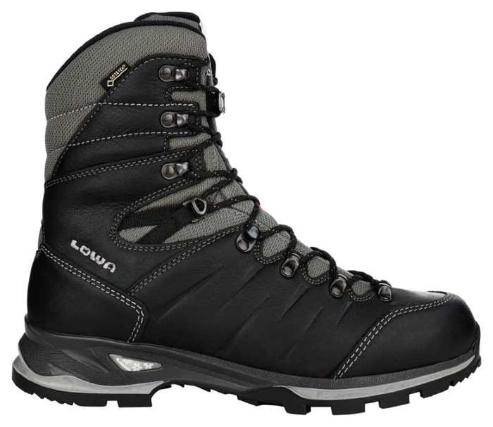 Черевики LOWA Yukon Ice II GTX black