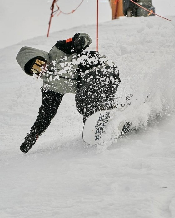 Сноуборд Bataleon BLOW 151 Black (BA.22.10.BL.)