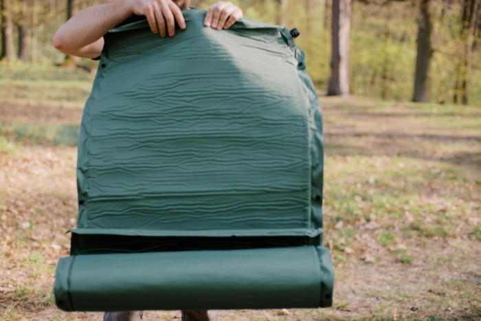 Килимок самонадувний Tramp  з можливістю зістібання green 188х66х5 UTRI-004