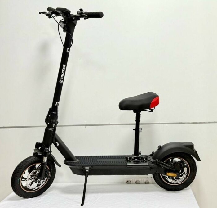 Електросамокат Maraton A3C чорний