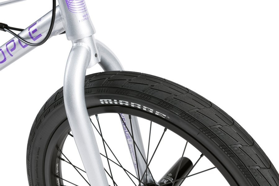 Велосипед WeThePeople BMX VERSUS 20.65″TT Hologram silver (01001130121)