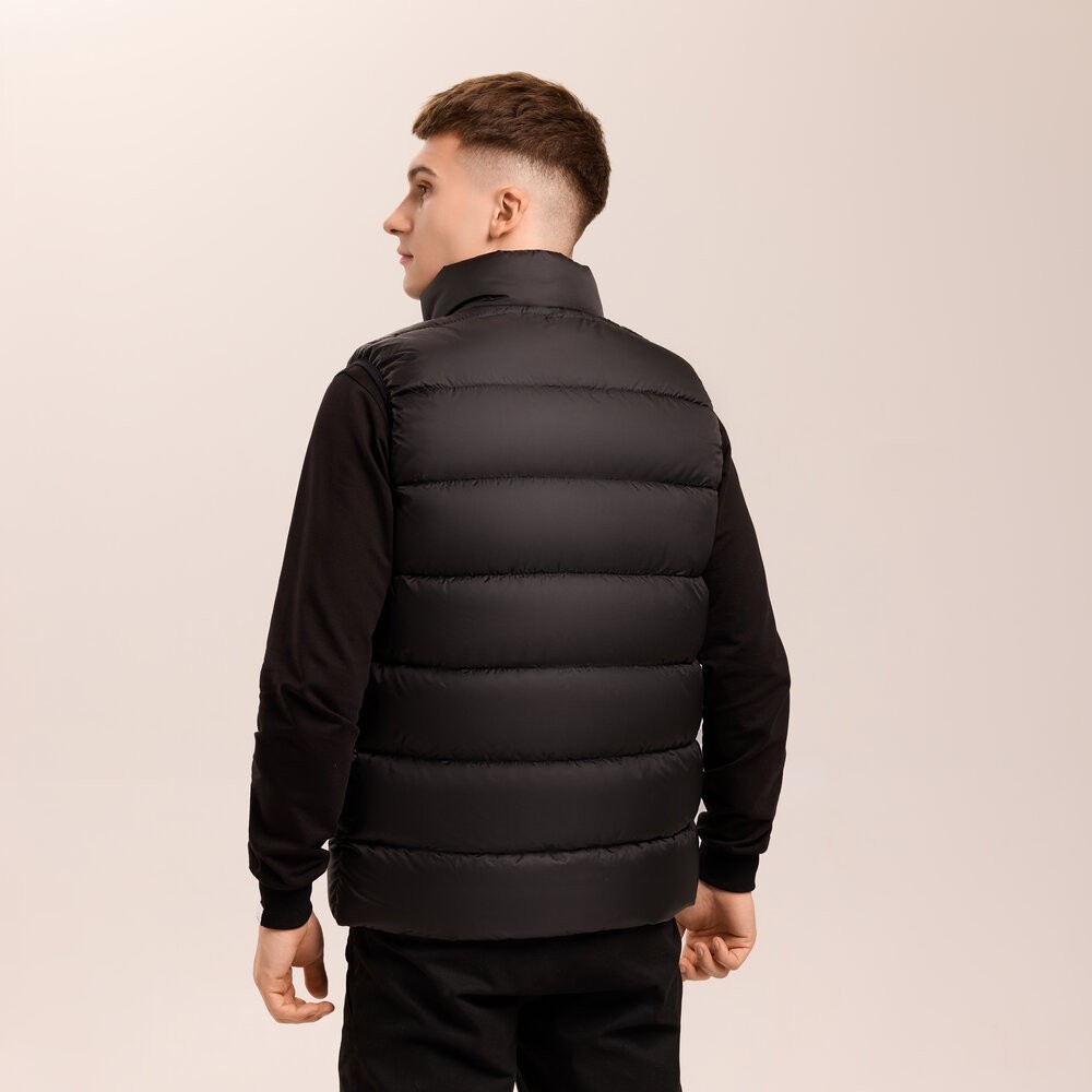 Чоловіча чорна жилетка Pobedov Puffer