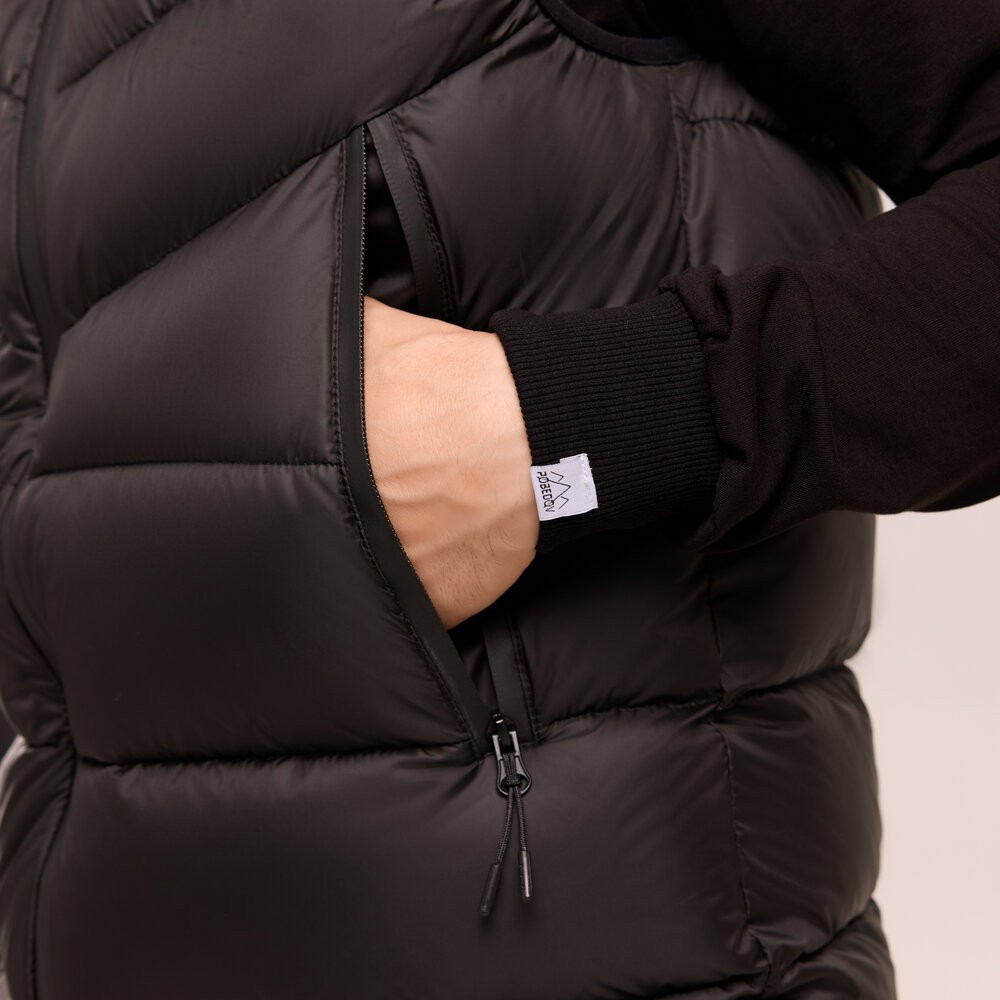 Чоловіча чорна жилетка Pobedov Puffer