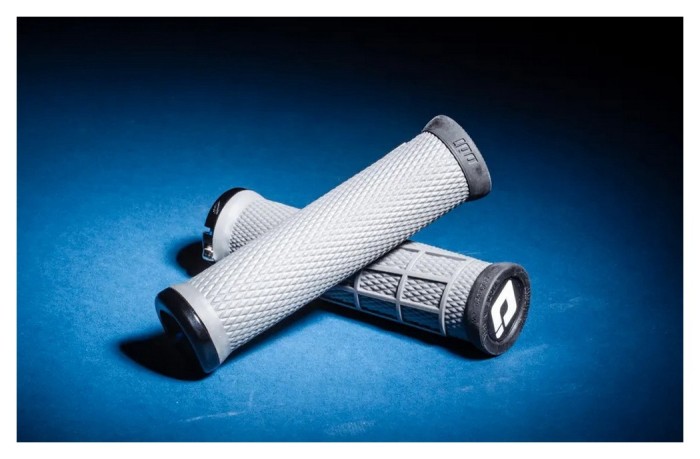 Гріпси ODI Elite Motion Black/Black w/Black clamp (чорні з чорними замками)