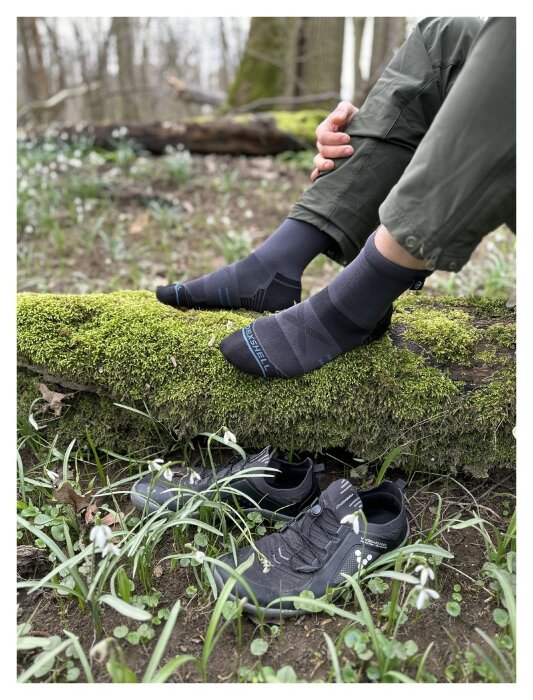 Шкарпетки водонепроникні Dexshell Running Lite 2.0 Socks, сірі, розмір L (43-46)