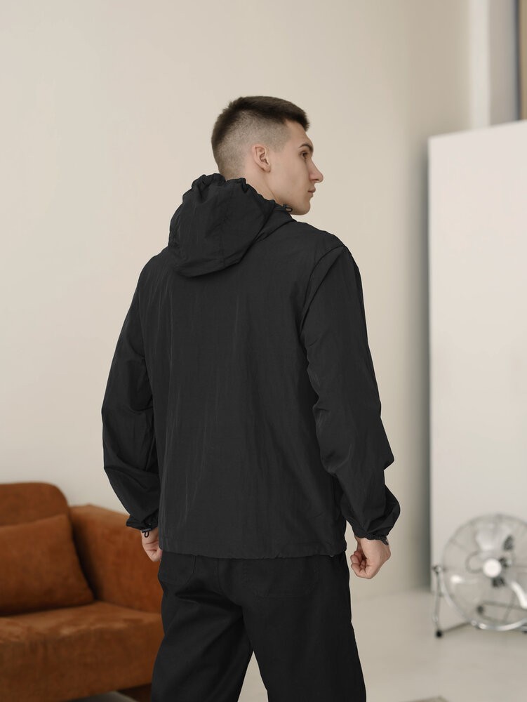 Чоловіча чорна вітрівка. Куртка-вітрівка демісезонна легка з кишенями Pobedov Neon