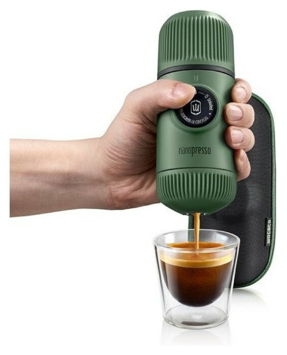 Портативна еспресо-кавоварка Wacaco Nanopresso зелена з чохлом, механічна, для меленої кави