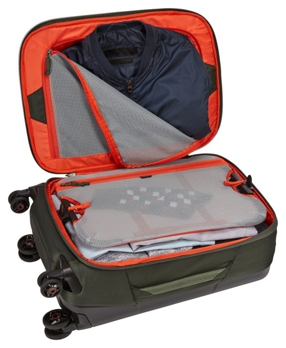 Чемодан на колесах Thule Subterra Carry-On Spinner (Dark Forest) 3203918 (TH 3203918)
