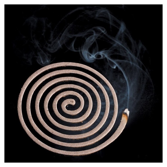 Спіралі від насекомих Lifesystems Mosquito Smoke Coils