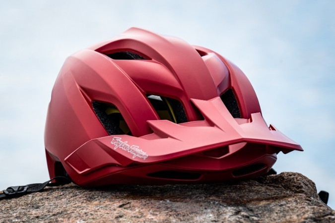 Вело шолом TLD Flowline SE HELMET Stealth [White] XS/S