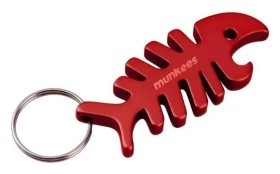 Munkees 3428 брелок-відкривачка Fish Bone red