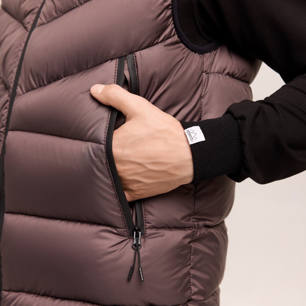 Чоловіча шоколадна жилетка Pobedov Puffer