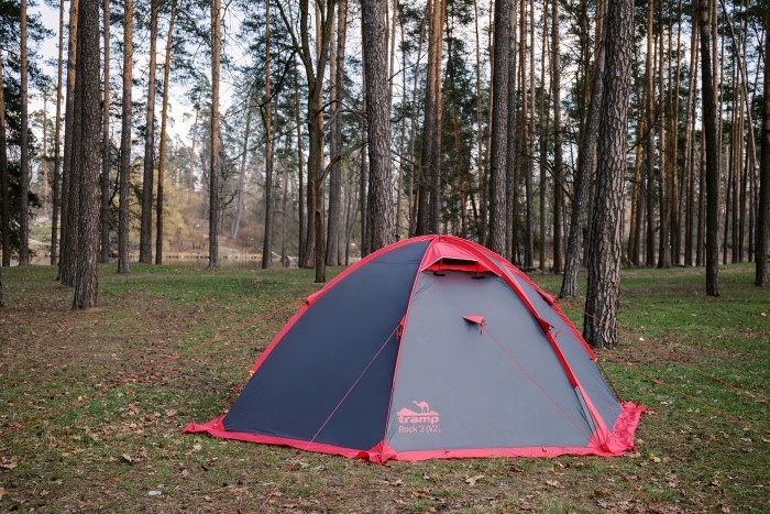 Намет Tramp ROCK 4 (V2) сірий/червоний (TRT-029)