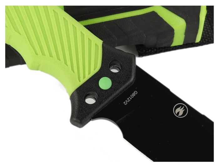 Ніж Ganzo G8012V2-LG зелений (G8012V2-LG) з паракордом