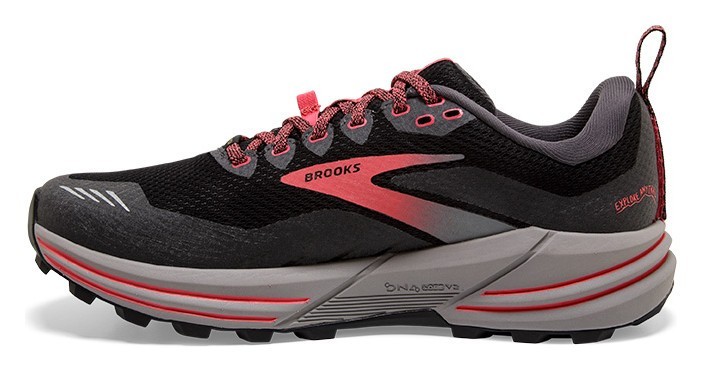 Кросівки жіночі CASCADIA 16 GTX W 37.5 (6.5US) Black/blackened pearl/coral (1203641B071)