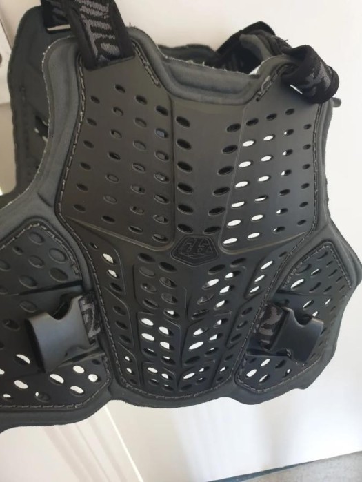 Захист тіла TLD ROCKFIGHT CHEST PROTECTOR [RED] YOUTH