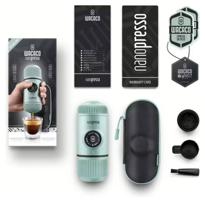 Портативна еспресо-кавоварка Wacaco Nanopresso блакитна з чохлом, механічна, для меленої кави