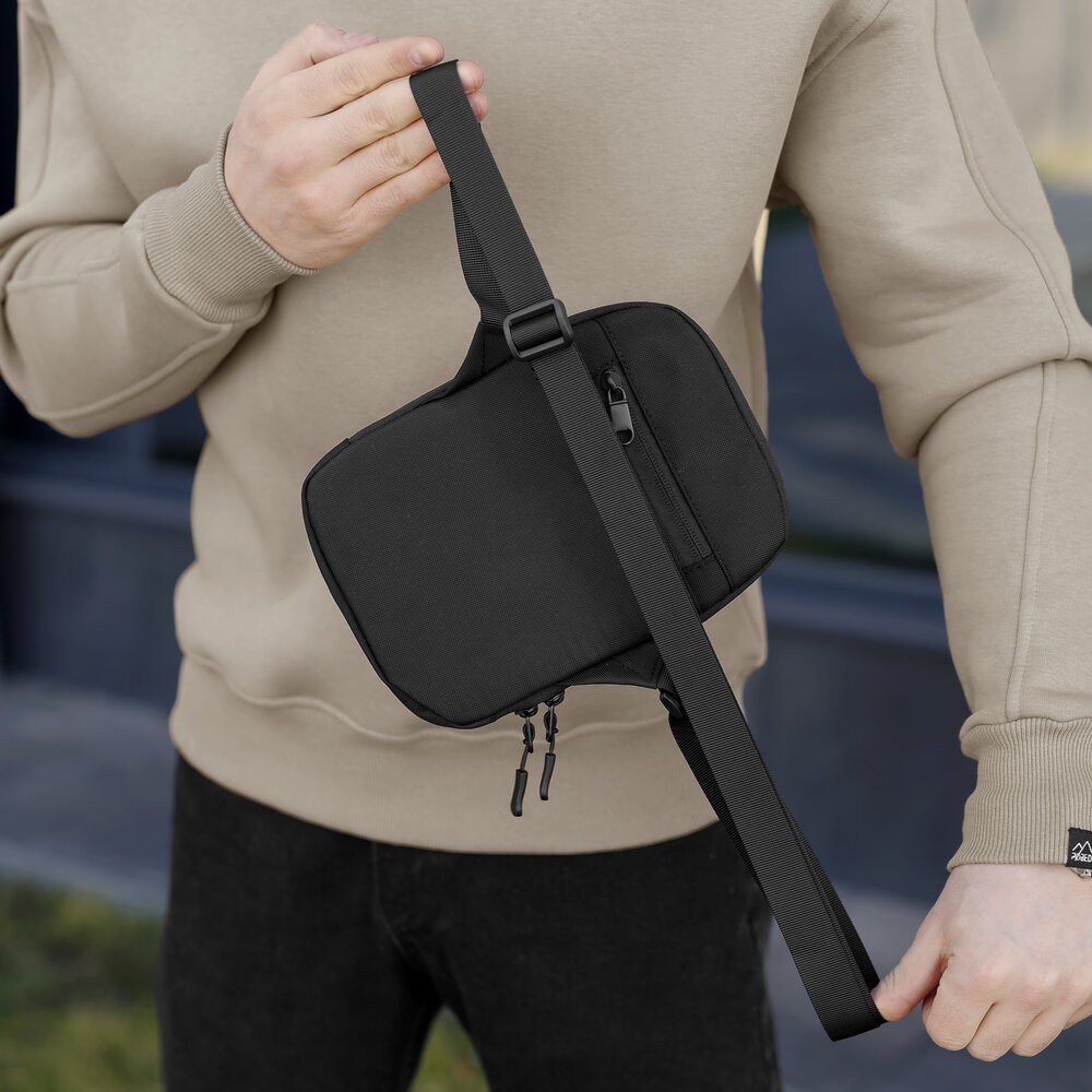 Чоловіча чорна сумка з кишенями на замку Pobedov Vertical