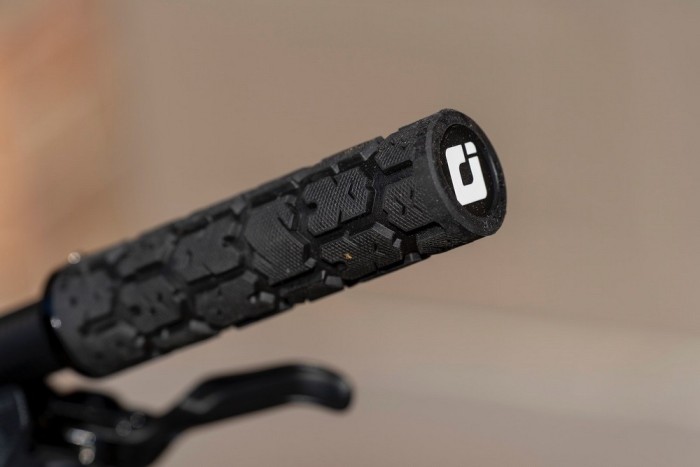 Грипси ODI Rogue v2.1 Lock-On MTB Closed End 135mm Black