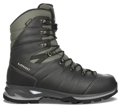 Ботинки LOWA Yukon Ice II GTX black