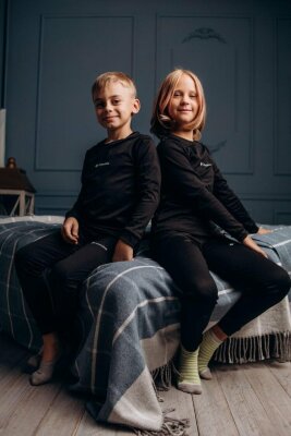 Термобілизна для дівчаток ROU, чорна