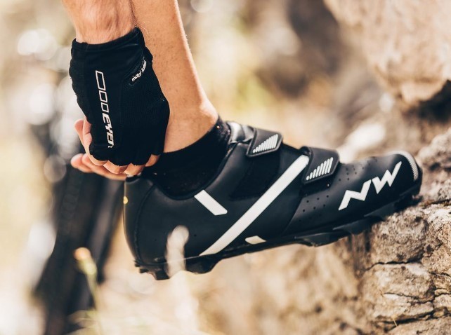 Туфлі велосипедні Northwave SPIKE 2 M 40 (7.5US) Black (80192029)