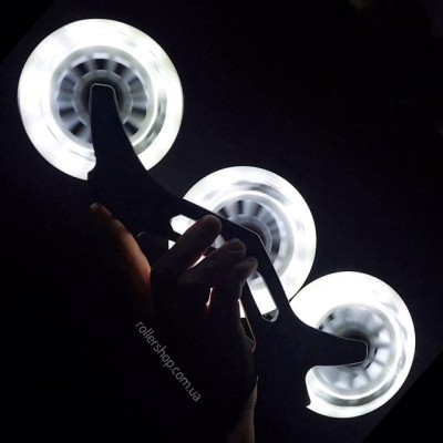 Сяючі колеса для роликів Flying Eagle Lazerwheelz 110 мм білі