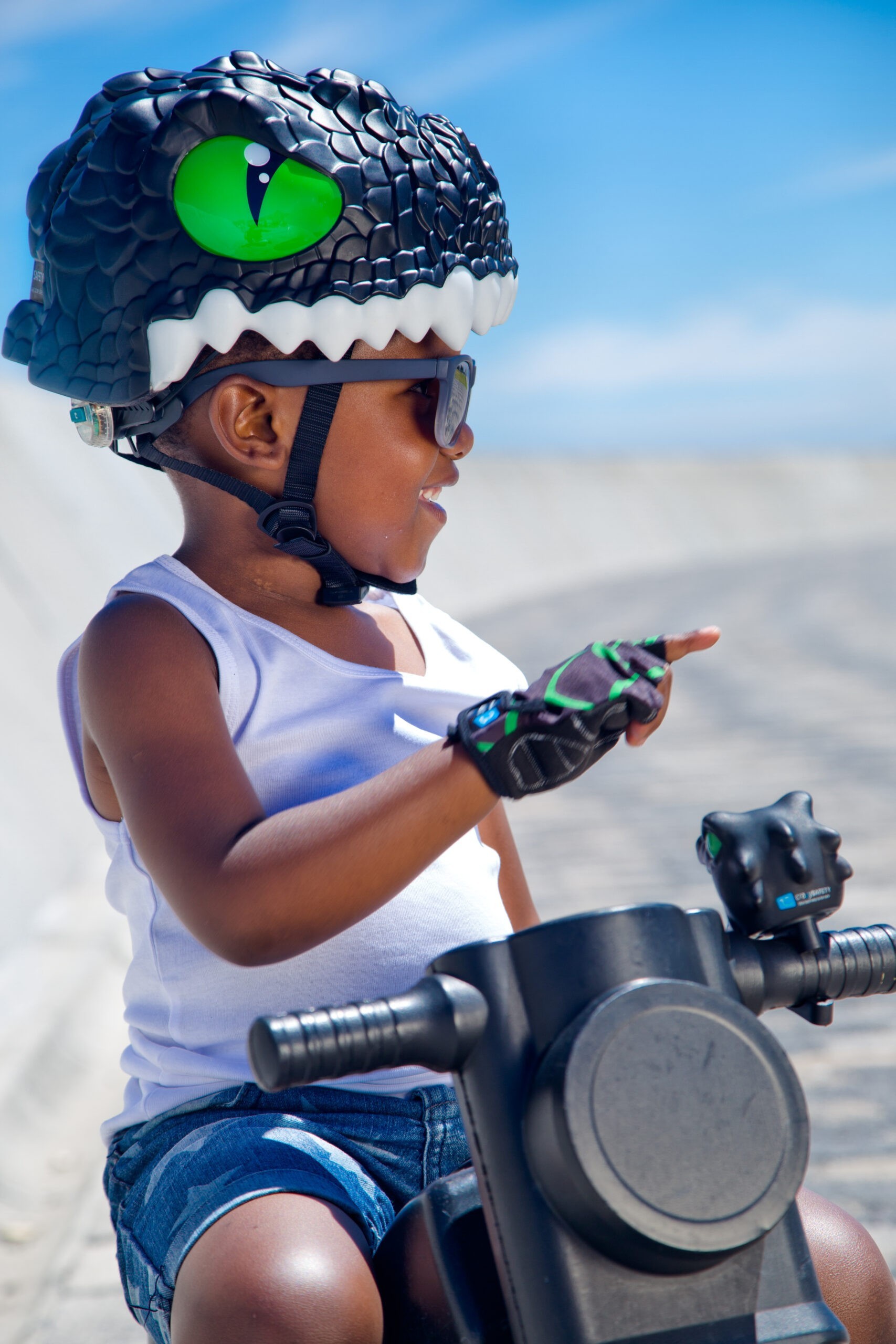 Шолом Crazy Safety Black Dragon