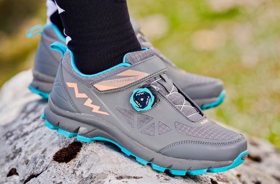 Туфлі велосипедні Northwave CORSAIR WOMAN 37 (6.5US) Anthra/blue/coral (80193046)