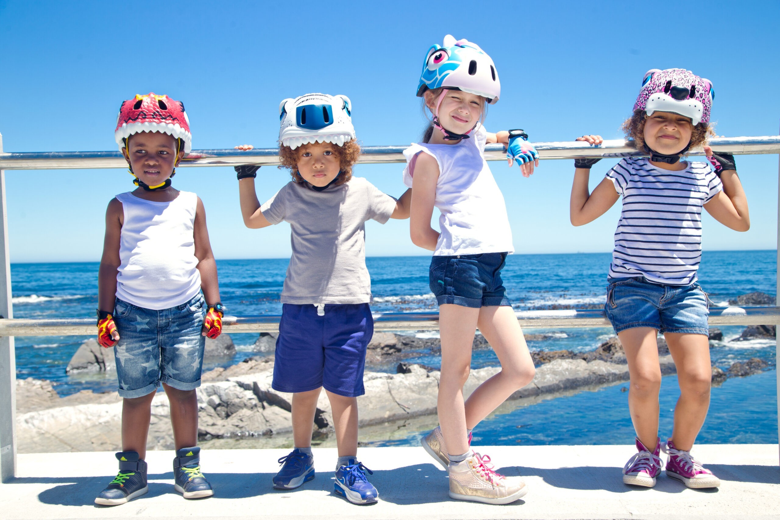 Шолом Crazy Safety Pink Shark