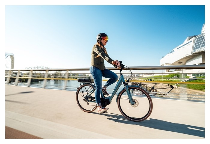 Велосолом Cairn Quartz Visor LED USB black