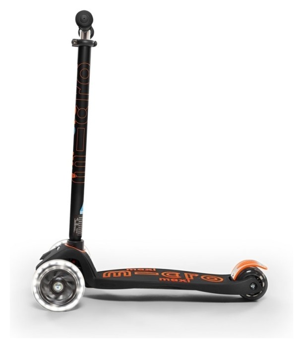 Самокат MICRO серії "Maxi Deluxe LED" – ЧОРНО-ПОМАРАНЧОВИЙ (до 50 kg, триколісний, світло)